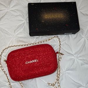 Chanel makeup pouch